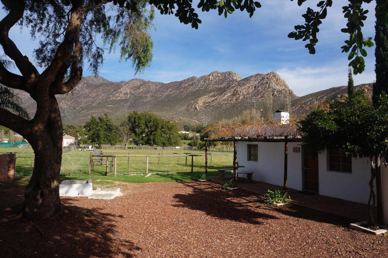 Long Acres Cottages Montagu Ruang foto